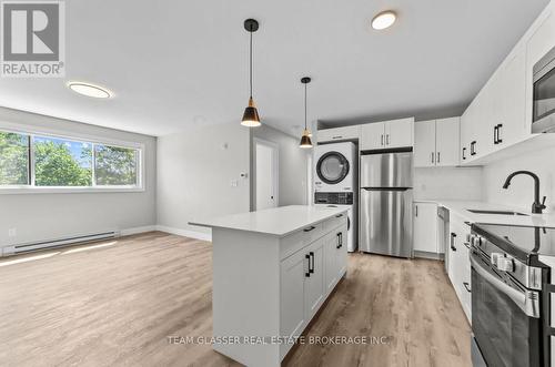 13 - 400 Scenic Drive, London South (South J), ON - Indoor Photo Showing Kitchen With Stainless Steel Kitchen With Upgraded Kitchen