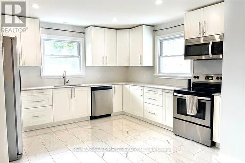 557 Lake Street, St. Catharines, ON - Indoor Photo Showing Kitchen With Upgraded Kitchen