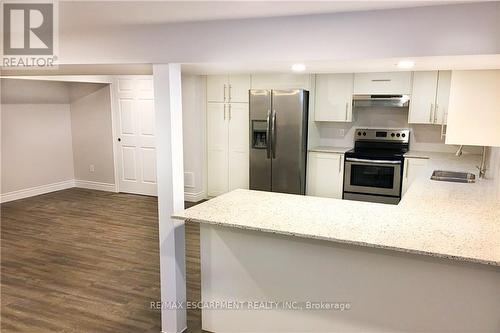 557 Lake Street, St. Catharines, ON - Indoor Photo Showing Kitchen