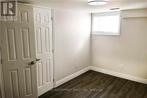 557 Lake Street, St. Catharines, ON - Indoor Photo Showing Other Room