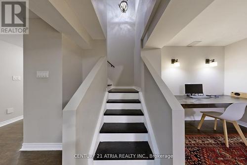 490 Kwapis Boulevard, Newmarket, ON - Indoor Photo Showing Other Room