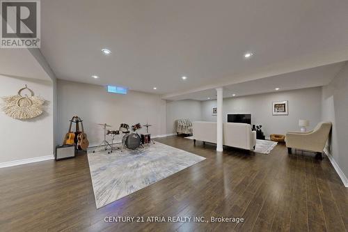 490 Kwapis Boulevard, Newmarket, ON - Indoor Photo Showing Other Room
