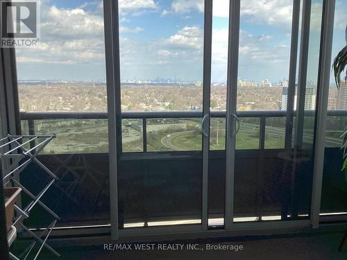 2101 - 627 The West Mall, Toronto, ON - Indoor Photo Showing Other Room