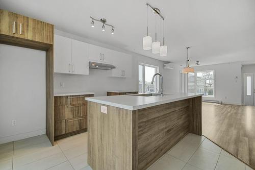 Cuisine - 294 Rue Édouard-Drouin, Saint-Jérôme, QC - Indoor Photo Showing Kitchen With Upgraded Kitchen