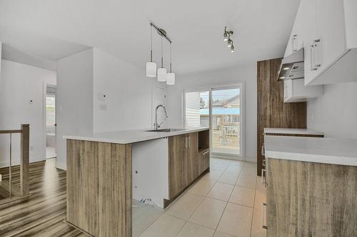 Cuisine - 294 Rue Édouard-Drouin, Saint-Jérôme, QC - Indoor Photo Showing Kitchen