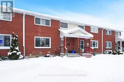 642 BORTHWICK AVENUE  Ottawa, ON K1K 2L9