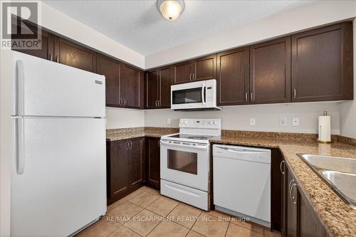 614B Woodlawn Road E, Guelph, ON - Indoor Photo Showing Kitchen With Double Sink