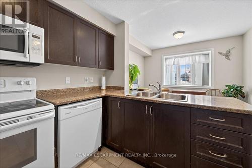 614B Woodlawn Road E, Guelph, ON - Indoor Photo Showing Kitchen With Double Sink