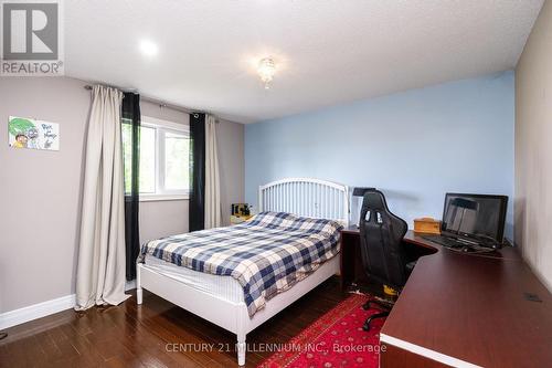 62 Stargell Drive, Whitby, ON - Indoor Photo Showing Bedroom
