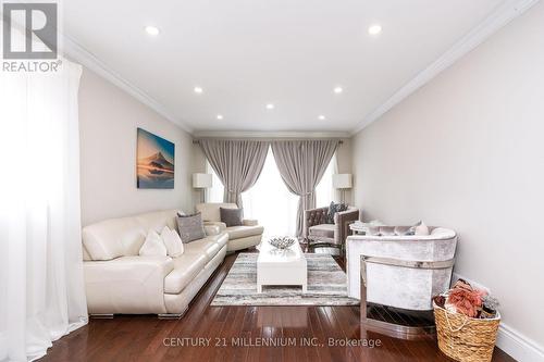 62 Stargell Drive, Whitby, ON - Indoor Photo Showing Living Room