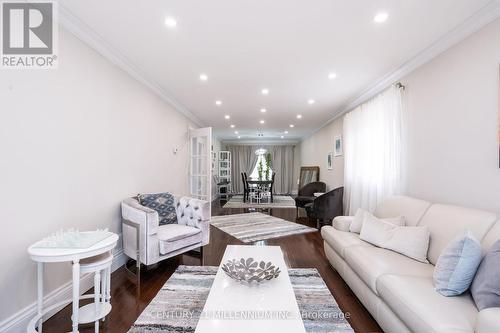 62 Stargell Drive, Whitby, ON - Indoor Photo Showing Living Room