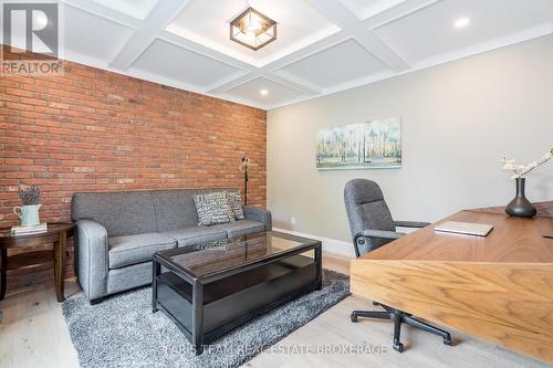 8 Malta Crescent, Springwater, ON - Indoor Photo Showing Office