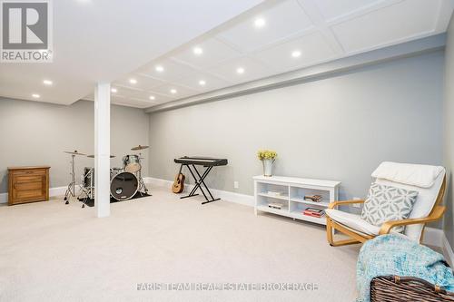 8 Malta Crescent, Springwater, ON - Indoor