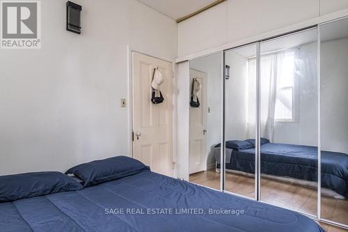 95-97 Fairholt Road S, Hamilton, ON - Indoor Photo Showing Bedroom