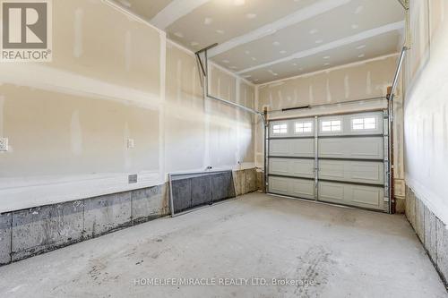 117 Stocks Avenue, Southgate, ON - Indoor Photo Showing Garage