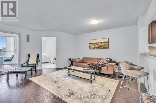 611 - 88 Corporate Drive, Toronto, ON - Indoor Photo Showing Living Room