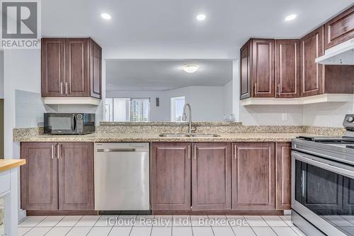 611 - 88 Corporate Drive, Toronto, ON - Indoor Photo Showing Kitchen With Upgraded Kitchen