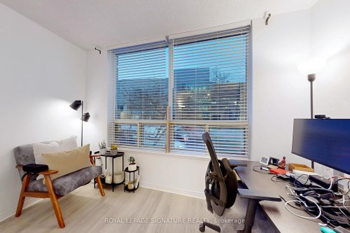 205-300 Balliol Street, Toronto, ON - Indoor Photo Showing Office