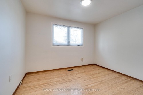 286 West 18Th Street, Hamilton, ON - Indoor Photo Showing Other Room