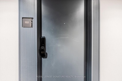 132-395 Dundas Street W, Oakville, ON - Indoor