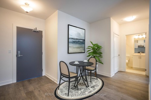 303-705 Davis Drive, Newmarket, ON - Indoor Photo Showing Other Room