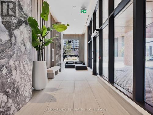 429 - 215 Lakeshore Road W, Mississauga, ON - Indoor Photo Showing Other Room