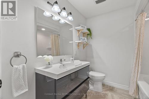 34889 Black'S Point Road, Central Huron (Goderich), ON - Indoor Photo Showing Bathroom