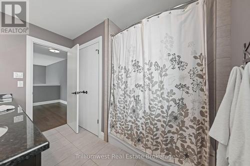 45 Zaduk Place, Guelph (Kortright East), ON - Indoor Photo Showing Bathroom
