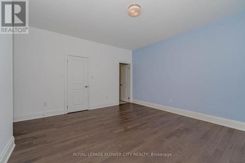 518 Kleinberg Summit Way, Vaughan, ON - Indoor Photo Showing Other Room