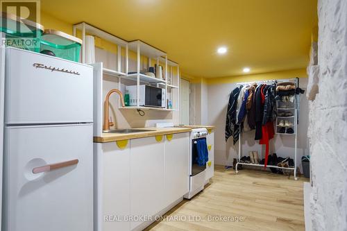 202 Prospect Street S, Hamilton, ON - Indoor