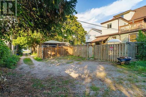 202 Prospect Street S, Hamilton, ON - Outdoor