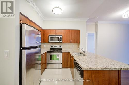 Lph9 - 30 Clegg Road, Markham, ON - Indoor Photo Showing Kitchen With Double Sink
