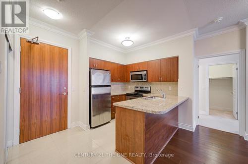 Lph9 - 30 Clegg Road, Markham, ON - Indoor Photo Showing Kitchen