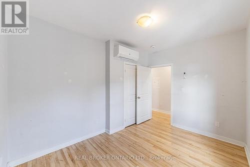 208 Mary Street, Hamilton, ON 