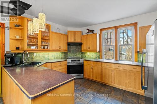 795099 East Back Line, Grey Highlands, ON - Indoor Photo Showing Kitchen