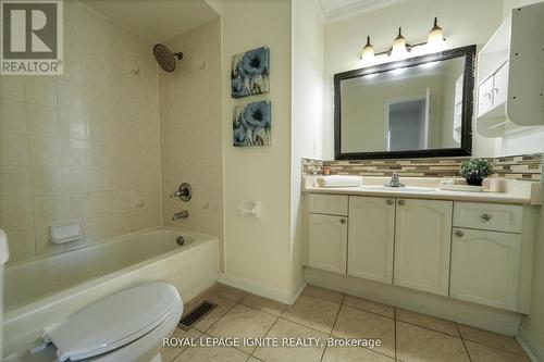 5 Dent Street, Ajax, ON - Indoor Photo Showing Bathroom