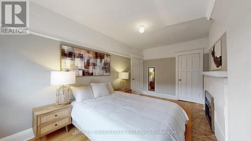 107 Woodbine Avenue, Toronto, ON - Indoor Photo Showing Bedroom