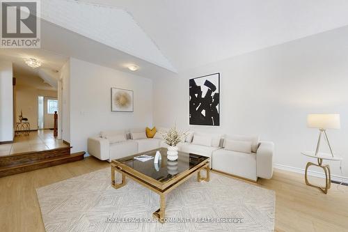 170 Garden Avenue, Richmond Hill, ON - Indoor Photo Showing Living Room