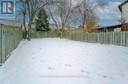 502 Misty Crescent, Kitchener, ON - Outdoor