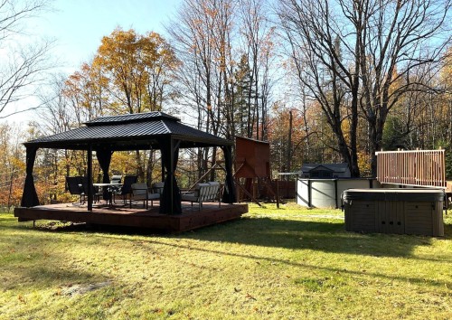 Cour - 1622 Côte St-Gabriel O., Saint-Sauveur, QC - Outdoor