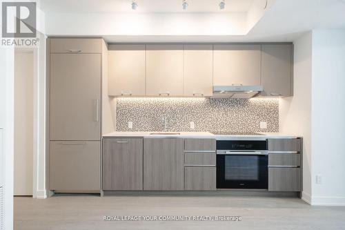 725 - 8188 Yonge Street, Vaughan, ON -  Photo Showing Other Room