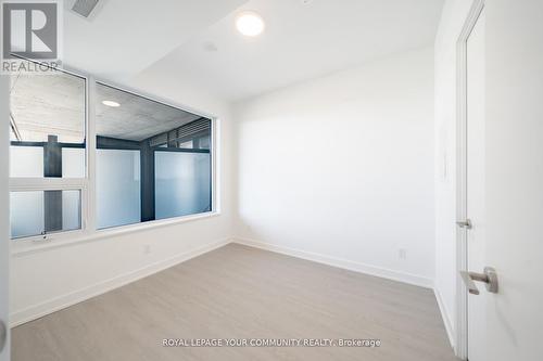 725 - 8188 Yonge Street, Vaughan, ON - Indoor Photo Showing Other Room