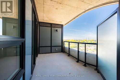725 - 8188 Yonge Street, Vaughan, ON - Outdoor With Balcony With Exterior