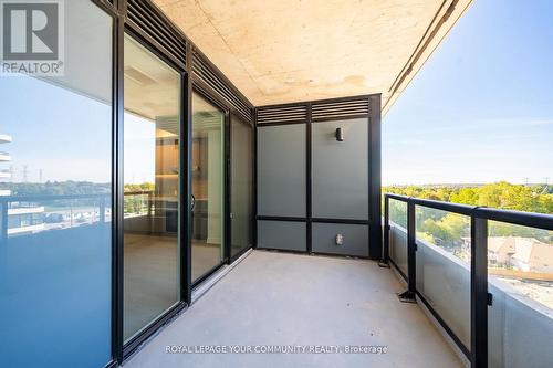 725 - 8188 Yonge Street, Vaughan, ON - Outdoor With Balcony With Exterior