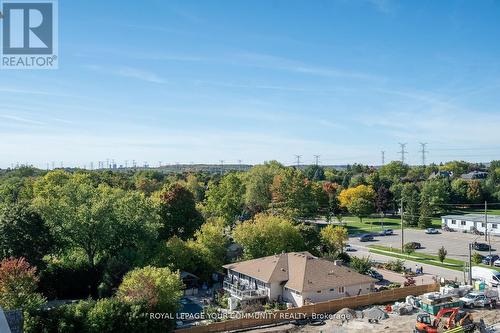 725 - 8188 Yonge Street, Vaughan, ON - Outdoor With View