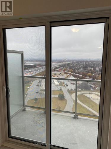 2716 - 2031 Kennedy Road, Toronto, ON - Indoor Photo Showing Other Room