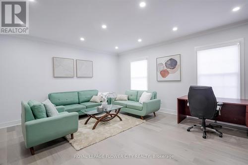 56 Nantucket Crescent, Brampton, ON - Indoor Photo Showing Living Room