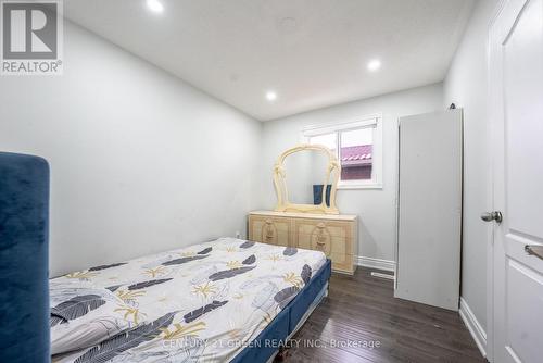 61 Kingknoll Drive, Brampton, ON - Indoor Photo Showing Bedroom