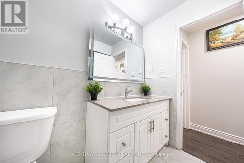 61 Kingknoll Drive, Brampton, ON - Indoor Photo Showing Bathroom