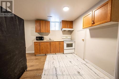 61 Kingknoll Drive, Brampton, ON - Indoor Photo Showing Kitchen
